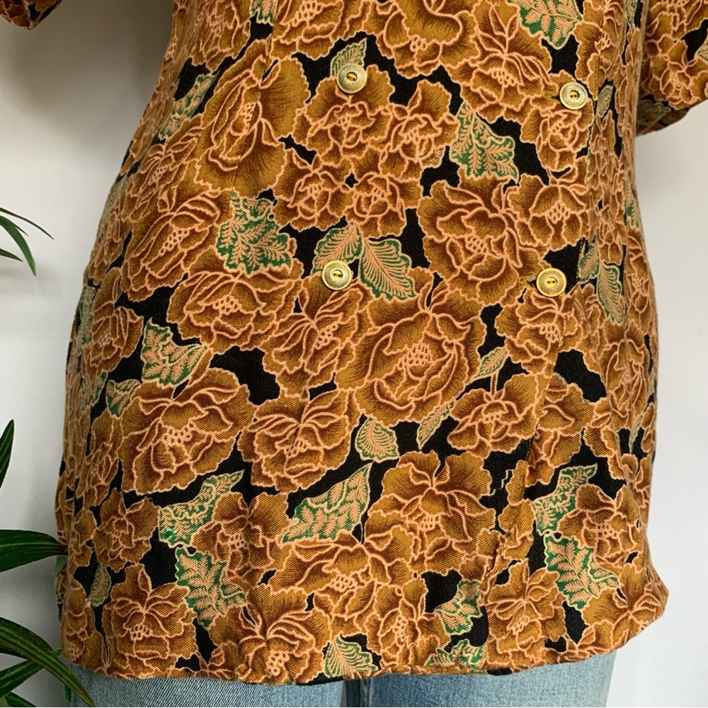 v i n t a g e :: Floral Puritan Peter Pan Collar Whimsical Blouse - Picture 11 of 14